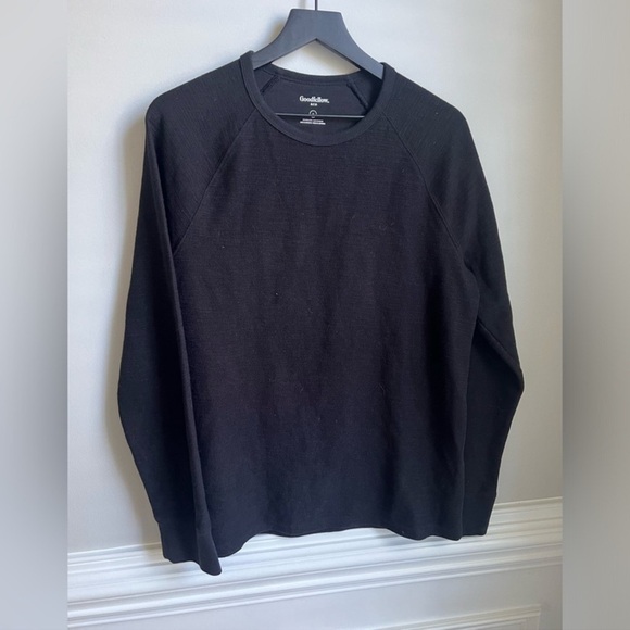 Black Henley crewneck sweatshirt size medium - Picture 1 of 3
